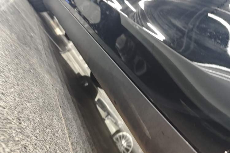 Used Tesla Model Y 2022 Revised Version Rear-Wheel Drive Right Side Sill