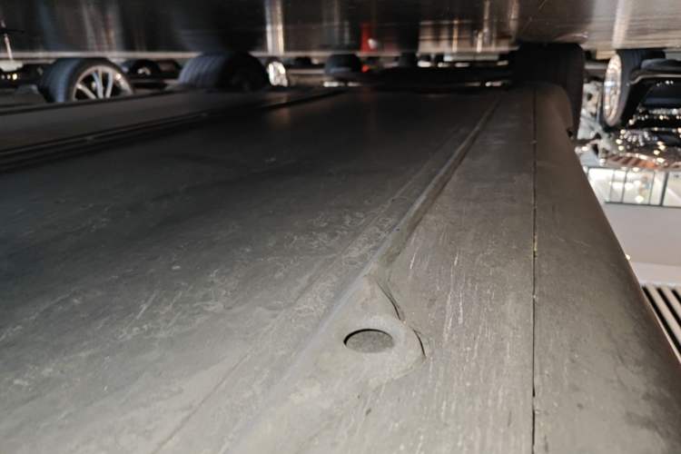 Used Tesla Model Y 2022 Revised Version Rear-Wheel Drive Right Side Sill