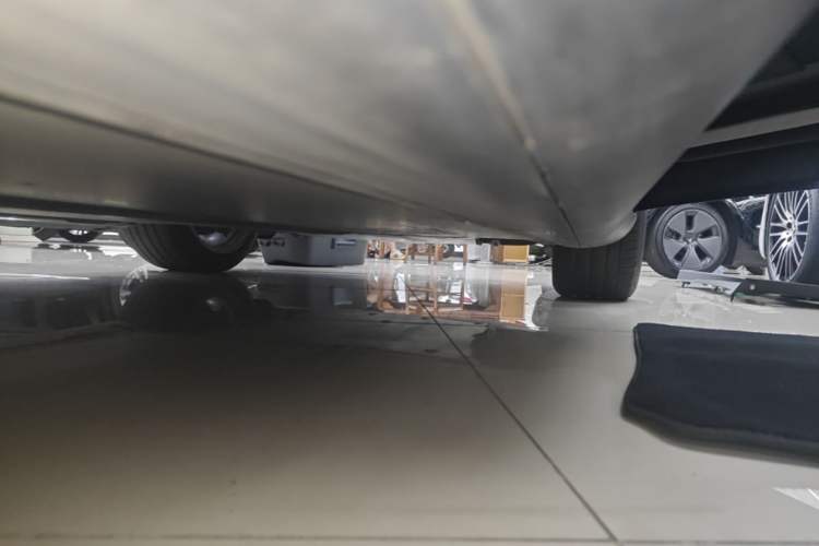 Used Tesla Model Y 2022 Revised Version Rear-Wheel Drive Right Side Sill