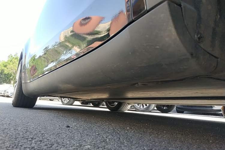 Used Tesla Model Y 2022 Revised Version Rear-Wheel Drive Right Side Sill