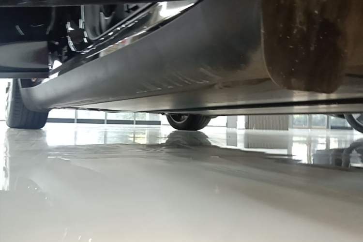 Used Tesla Model Y 2022 Revised Version Rear-Wheel Drive Right Side Sill
