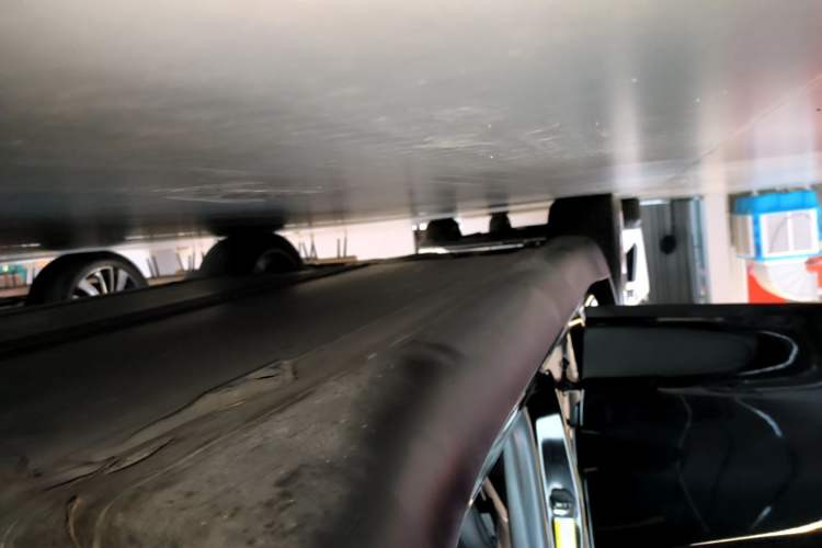 Used Tesla Model Y 2022 Rear-Wheel-Drive Version Right Side Sill