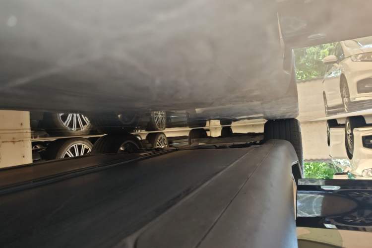 Used Tesla Model Y 2022 Revised Version Long-Range All-Wheel Drive Right Side Sill