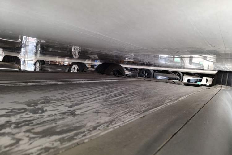 Used Tesla Model Y 2022 Rear-Wheel-Drive Version Right Side Sill