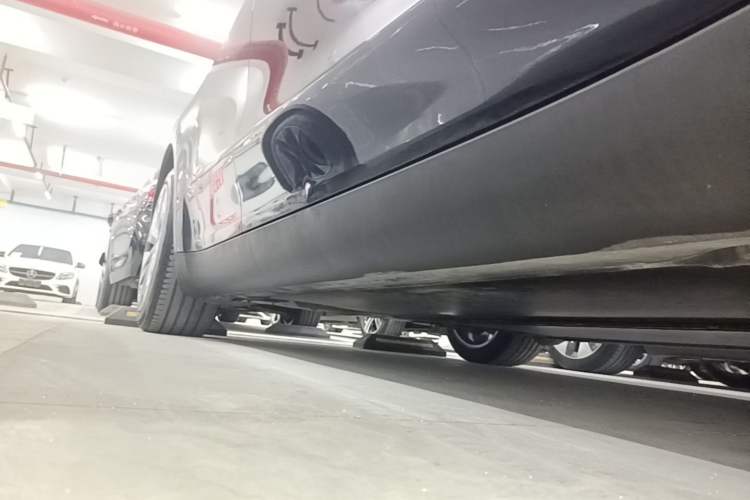 Used Tesla Model Y 2022 Revised Version Rear-Wheel Drive Right Side Sill