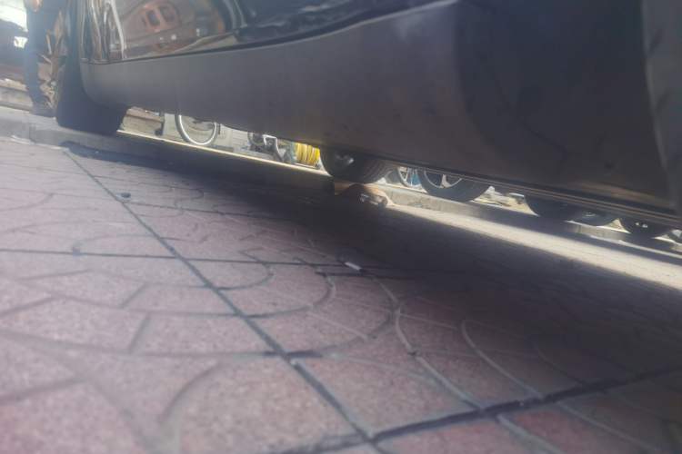 Used Tesla Model Y 2022 Revised Version Rear-Wheel Drive Right Side Sill