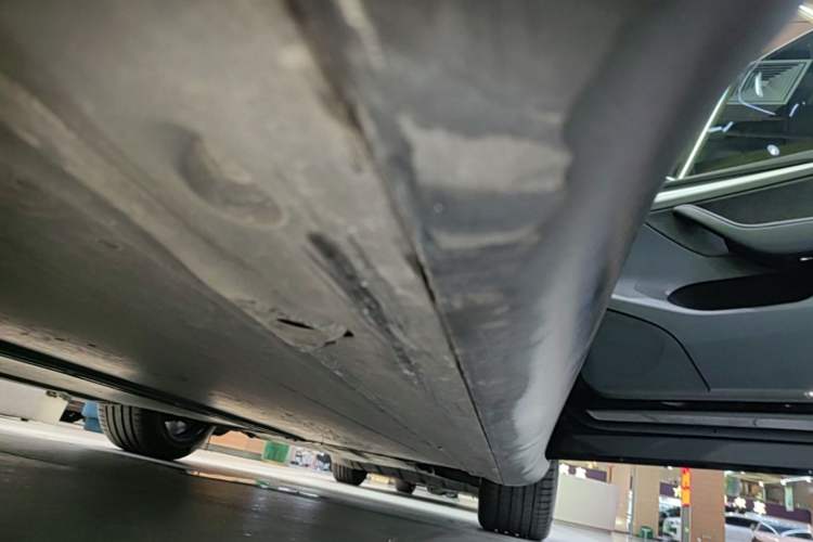 Used Tesla Model Y 2022 Revised Version Rear-Wheel Drive Right Side Sill