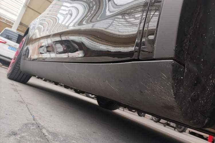 Used Tesla Model Y 2022 Revised Version Rear-Wheel Drive Right Side Sill