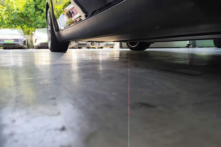 Used Tesla Model Y 2022 Revised Version Rear-Wheel Drive Right Side Sill