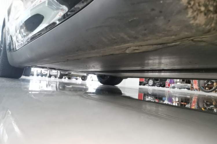 Used Tesla Model Y 2022 Revised Version Rear-Wheel Drive Right Side Sill