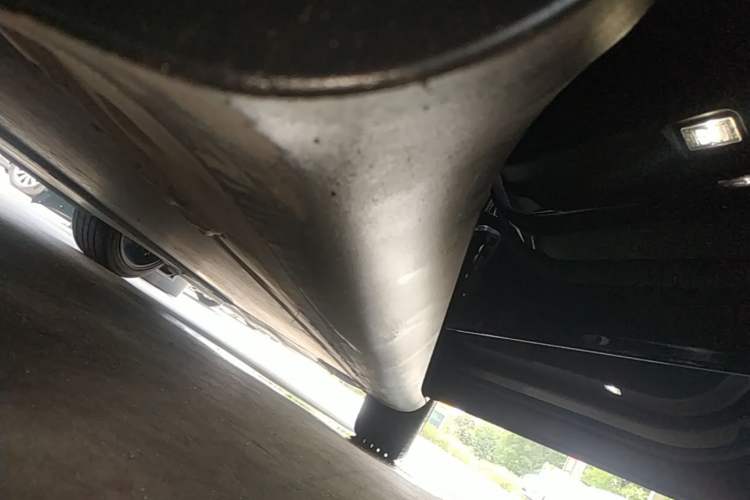 Used Tesla Model Y 2022 Rear-Wheel-Drive Version Right Side Sill