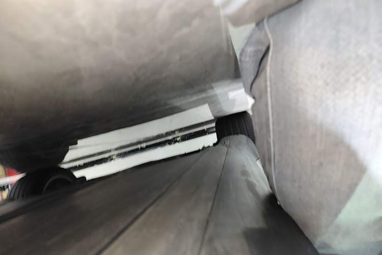 Used Tesla Model Y 2022 Rear-Wheel-Drive Version Right Side Sill