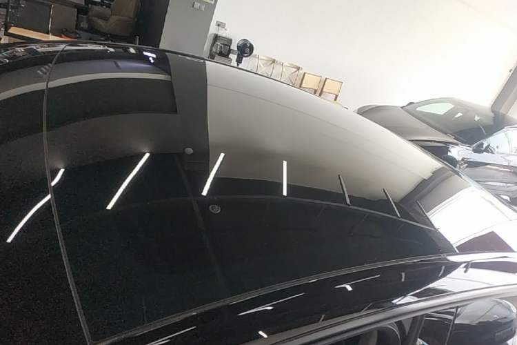 Used Tesla Model Y 2022 Rear-Wheel-Drive Version Roof