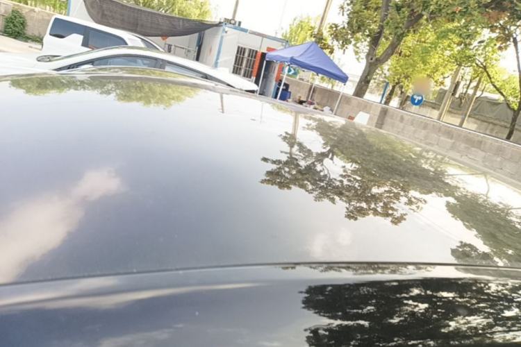 Used Tesla Model Y 2022 Rear-Wheel-Drive Version Roof