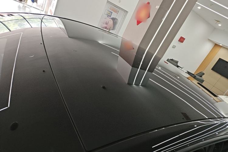 Used Tesla Model Y 2022 Long-Range All-Wheel-Drive Version Roof