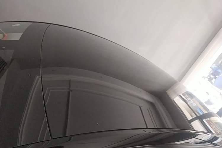 Used Tesla Model Y 2022 Rear-Wheel-Drive Version Roof