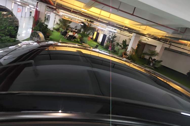 Used Tesla Model Y 2022 Rear-Wheel-Drive Version Roof