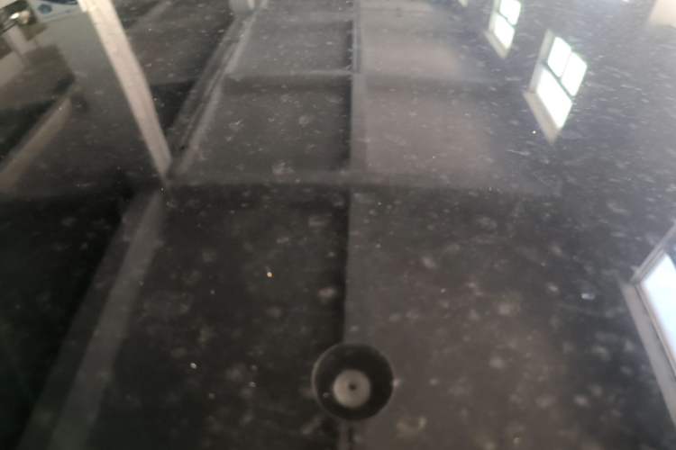 Used Tesla Model Y 2022 Rear-Wheel-Drive Version Roof