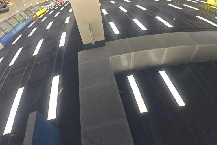 Used Tesla Model Y 2022 Rear-Wheel-Drive Version Roof