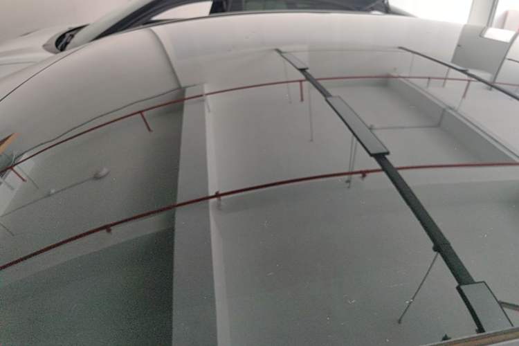 Used Tesla Model Y 2022 Rear-Wheel-Drive Version Roof