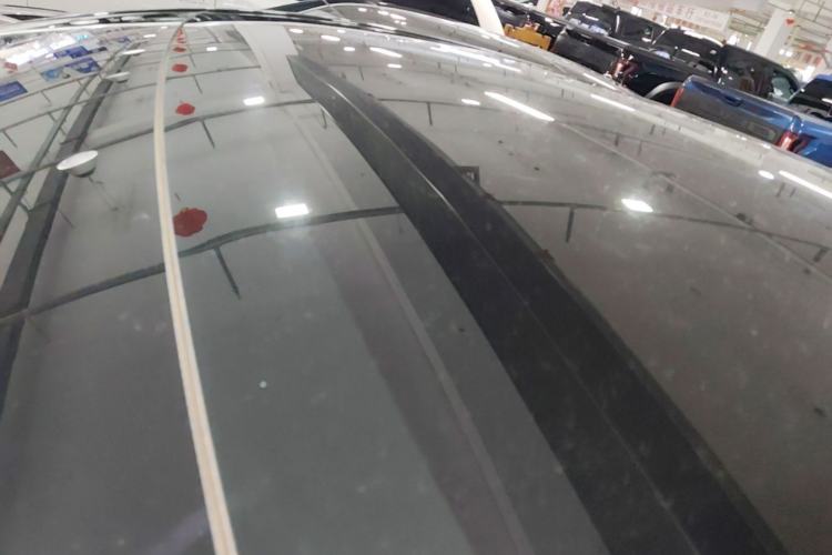 Used Tesla Model Y 2022 Rear-Wheel-Drive Version Roof