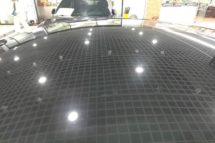 Used Tesla Model Y 2022 Rear-Wheel-Drive Version Roof