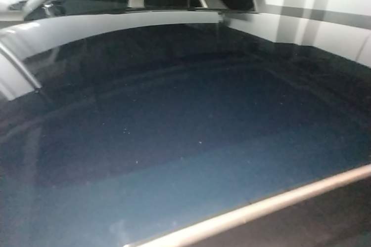 Used Tesla Model Y 2022 Rear-Wheel-Drive Version Roof