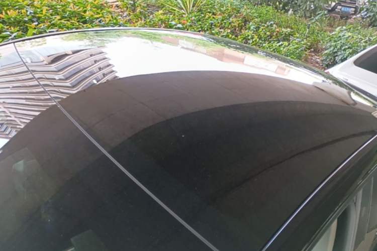 Used Tesla Model Y 2022 Rear-Wheel-Drive Version Roof