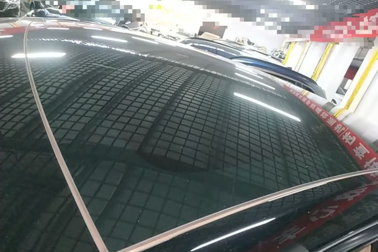 Used Tesla Model Y 2022 Long-Range All-Wheel-Drive Version Roof