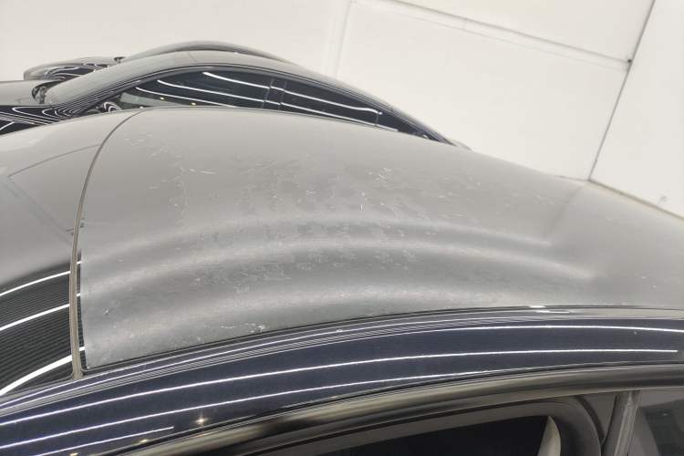 Used Tesla Model Y 2022 Rear-Wheel-Drive Version Roof
