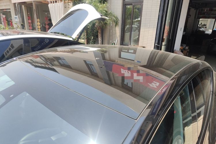 Used Tesla Model Y 2022 Rear-Wheel-Drive Version Roof