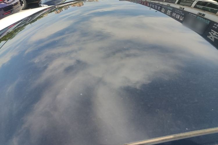 Used Tesla Model Y 2022 Rear-Wheel-Drive Version Roof
