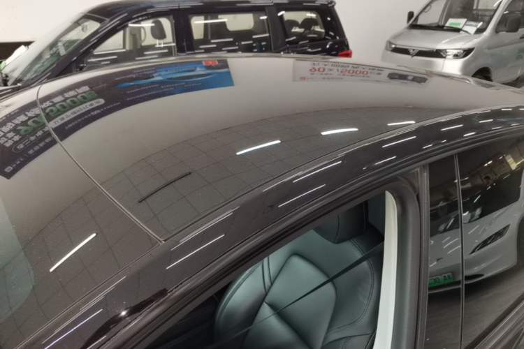 Used Tesla Model Y 2022 Long-Range All-Wheel-Drive Version Roof