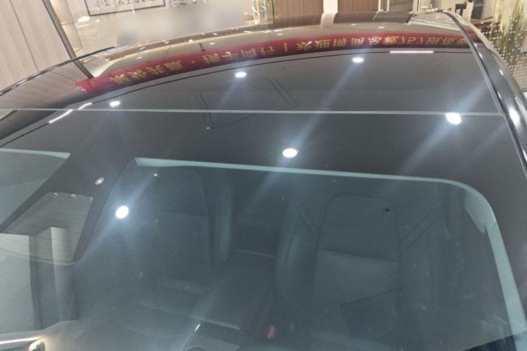Used Tesla Model Y 2022 Rear-Wheel-Drive Version Roof