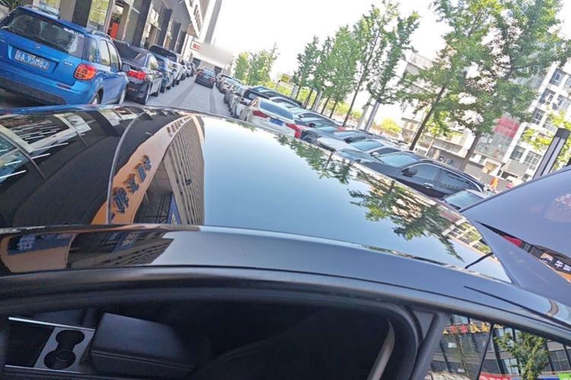 Used Tesla Model Y 2022 Rear-Wheel-Drive Version Roof