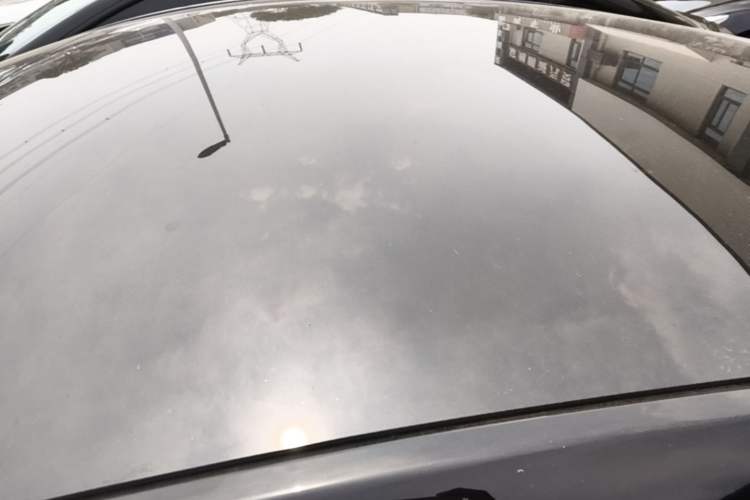 Used Tesla Model Y 2022 Rear-Wheel-Drive Version Roof