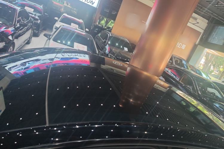 Used Tesla Model Y 2022 Rear-Wheel-Drive Version Roof