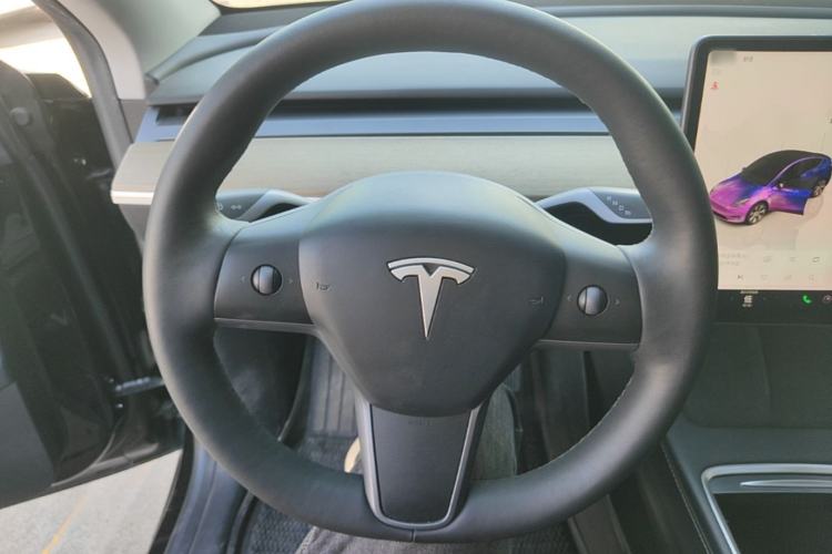 Used Tesla Model Y 2022 Revised Version Rear-Wheel Drive Steering Wheel
