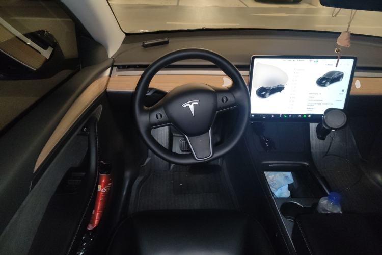 Used Tesla Model Y 2022 Rear-Wheel-Drive Version Steering Wheel