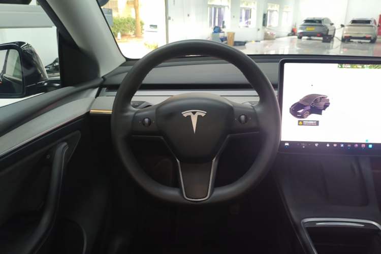 Used Tesla Model Y 2022 Revised Version Rear-Wheel Drive Steering Wheel
