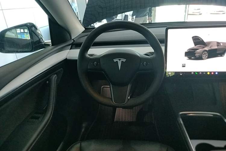 Used Tesla Model Y 2022 Revised Version Rear-Wheel Drive Steering Wheel