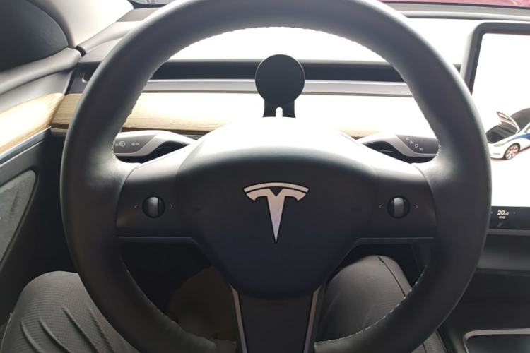 Used Tesla Model Y 2022 Revised Version Rear-Wheel Drive Steering Wheel