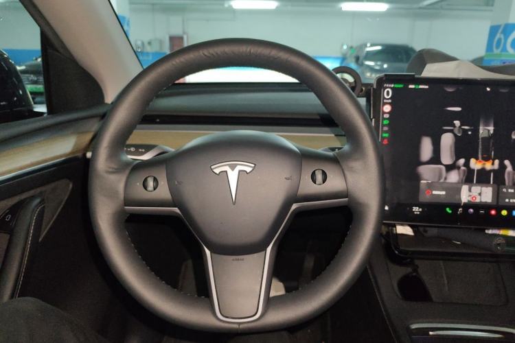 Used Tesla Model Y 2022 Revised Version Rear-Wheel Drive Steering Wheel