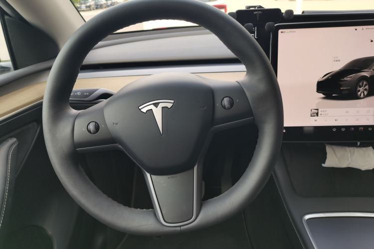 Used Tesla Model Y 2022 Revised Version Rear-Wheel Drive Steering Wheel