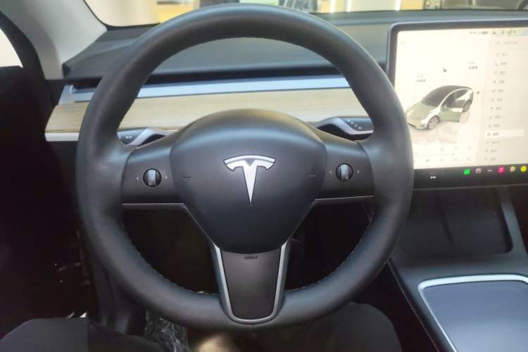 Used Tesla Model Y 2022 Revised Version Long-Range All-Wheel Drive Steering Wheel