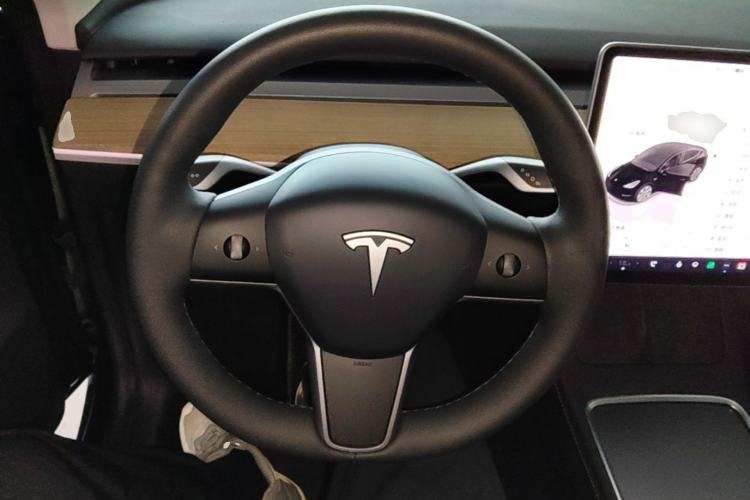 Used Tesla Model Y 2022 Revised Version Rear-Wheel Drive Steering Wheel