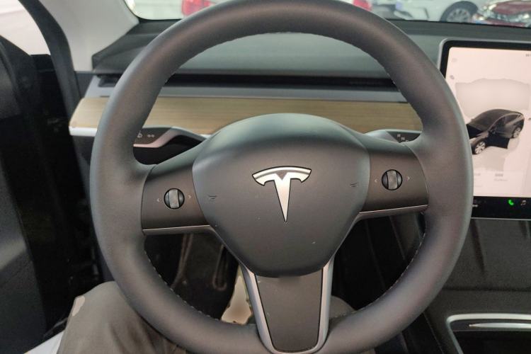 Used Tesla Model Y 2022 Revised Version Long-Range All-Wheel Drive Steering Wheel