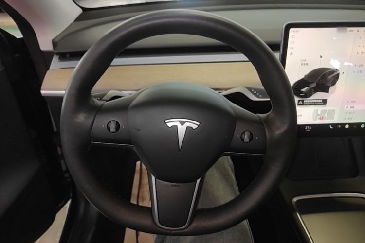 Used Tesla Model Y 2022 Rear-Wheel-Drive Version Steering Wheel