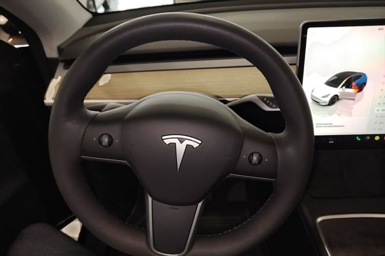 Used Tesla Model Y 2022 Revised Version Rear-Wheel Drive Steering Wheel