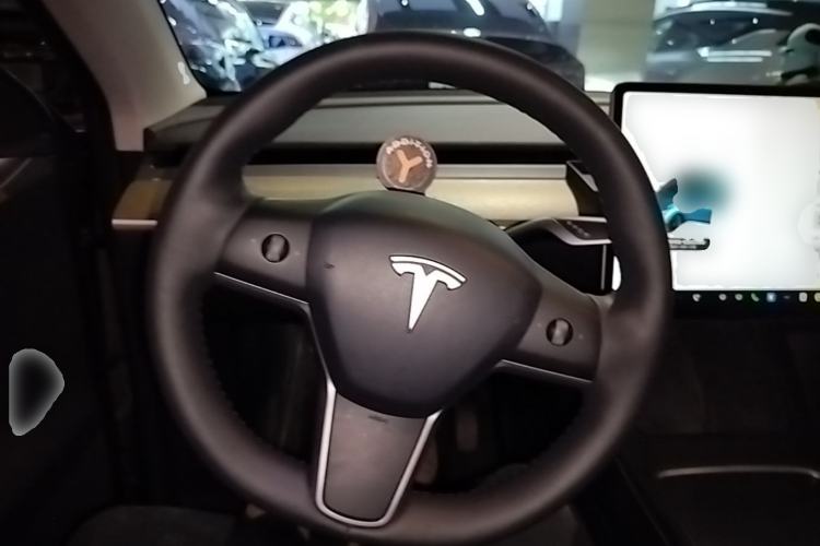 Used Tesla Model Y 2022 Revised Version Long-Range All-Wheel Drive Steering Wheel